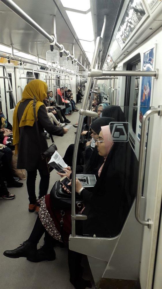 خیابان‌ها را پس می‌گیریم