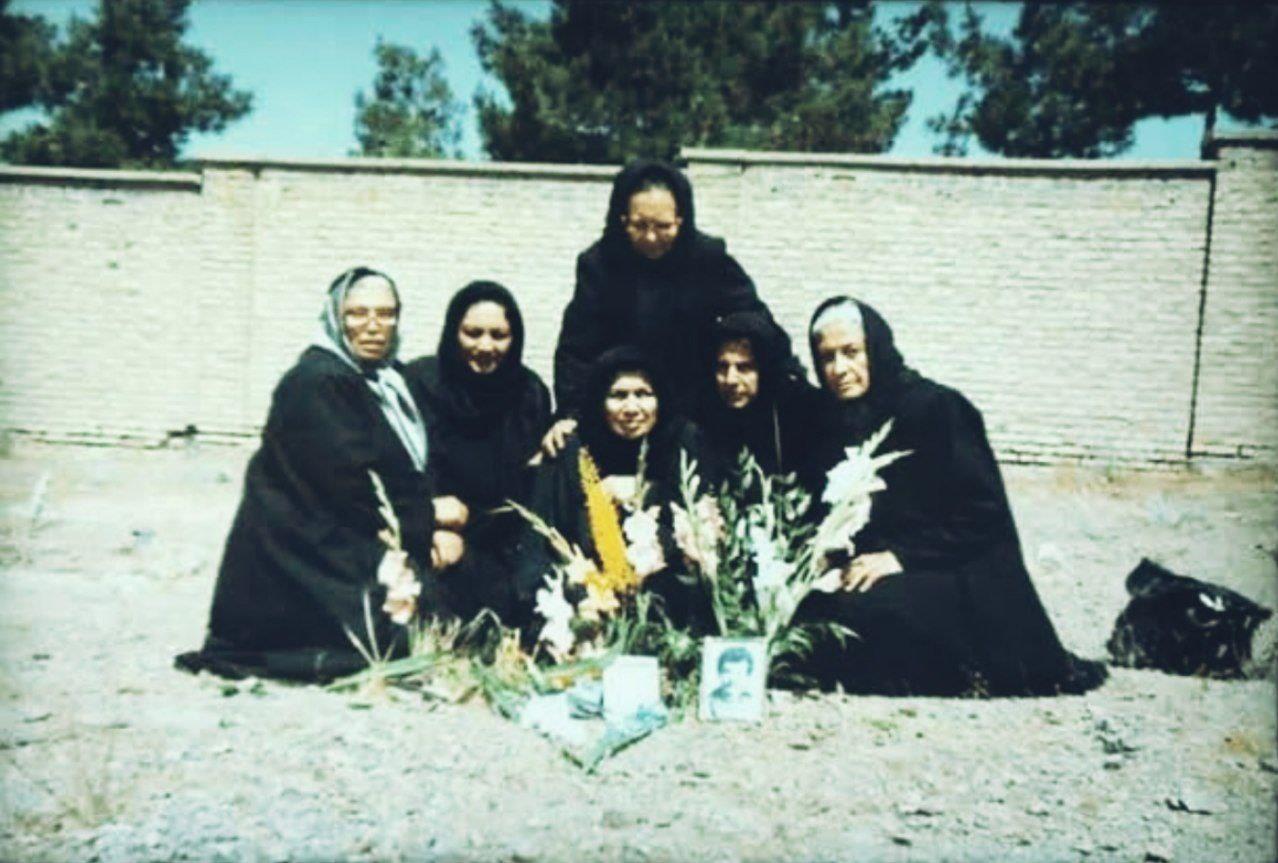 مادران دادخواه ایران از خاوران تا آبان؛ دادخواهی مجازی و ائتلاف فراملی مادرانگی