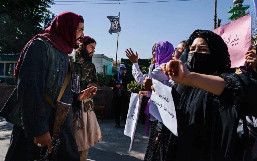 از کابل تا تهران؛ مقاومت زنان دربرابر تحمیل پوشش